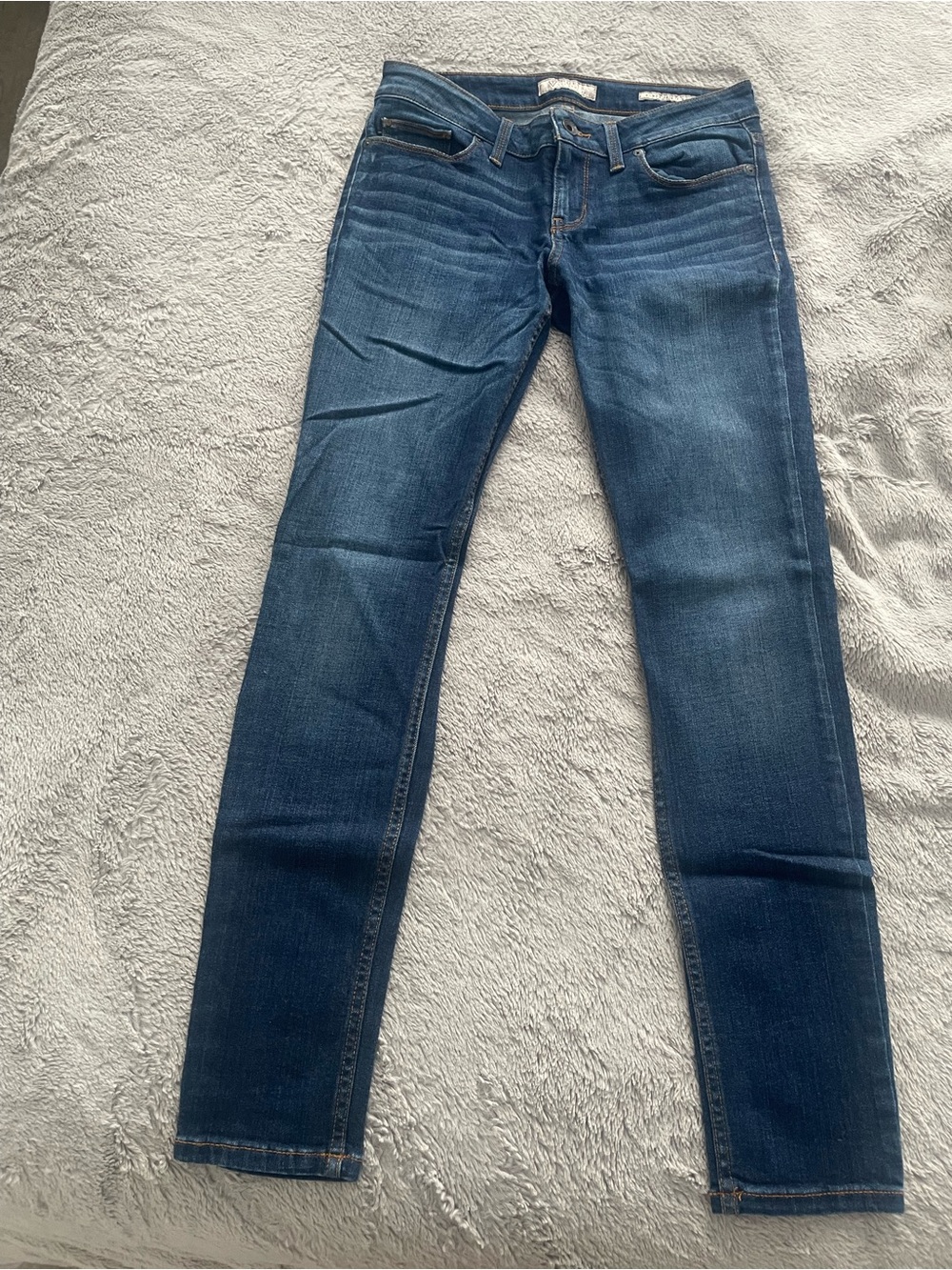 Guess Women's Skinny Jeans in Blue Wash